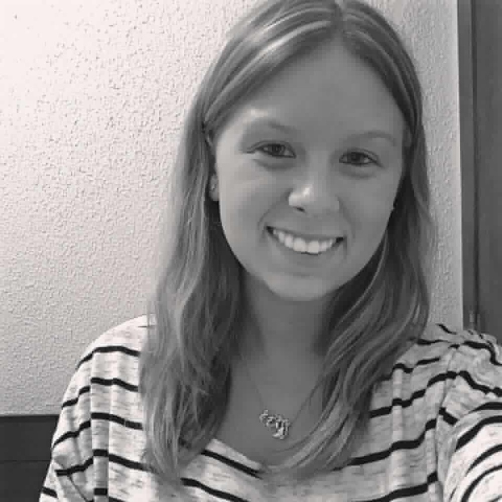 Meet your Posher, Cassie